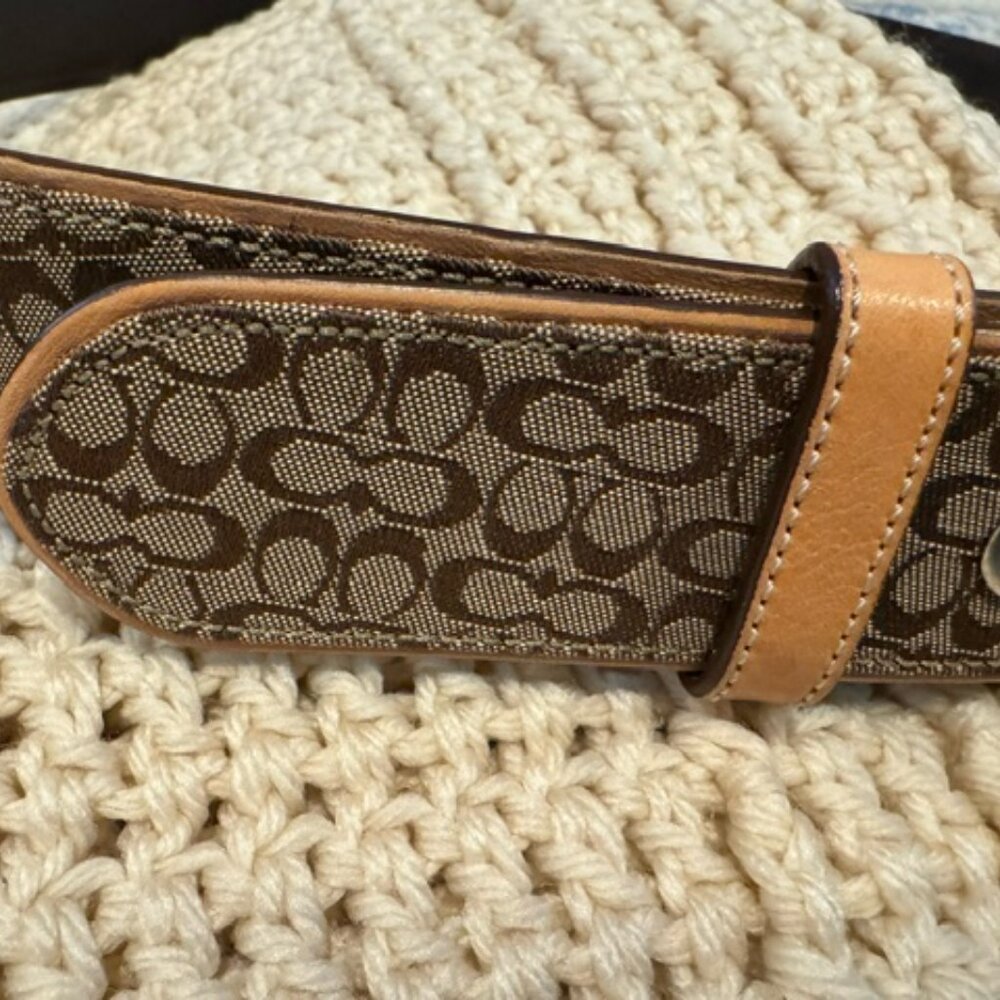 🌟 Authentic Coach Signature Women’s Brown Tan Belt Leather Medium - Excellent